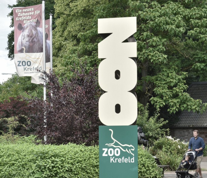 Der Eingang zum Zoo in Krefeld