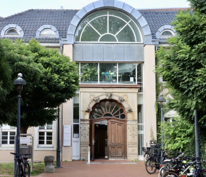 Eingang der Stadtbibliothek Minden