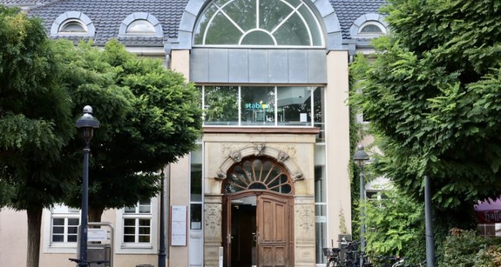 Eingang der Stadtbibliothek Minden