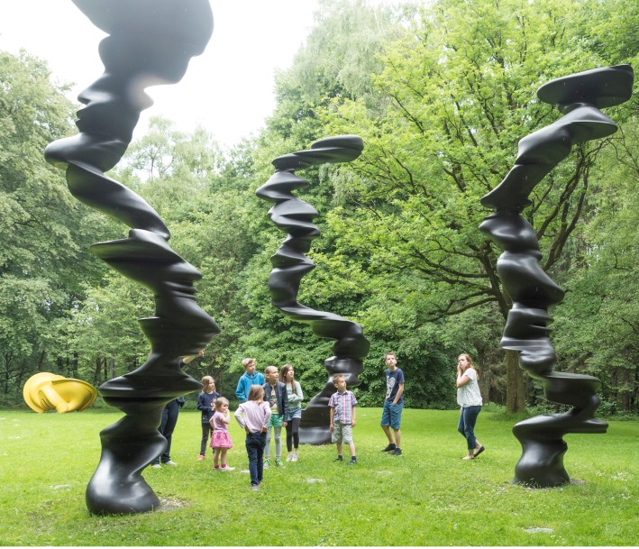 Cragg Foundation, Foto: Michael Richter Menschen im Skulpturenpark
