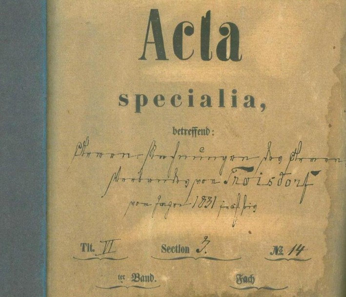 Foto: Stadtarchiv Troisdorf ältere Akte aus dem Archiv