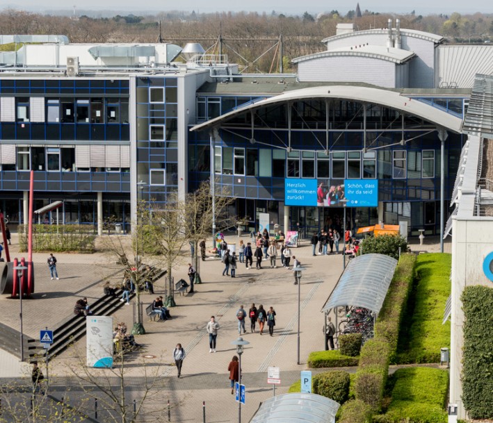 Hochschule Bonn-Rhein-Sieg, Foto Eric Lichtenscheidt Campus der Hochschule Bonn-Rhein-Sieg in Sankt Augustin