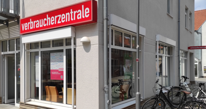 Das Foto zeigt den Eingang der Beratungsstelle Rheine der Verbraucherzentrale NRW