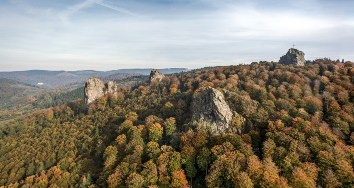 Das Foto zeigt die Bruchhauser Steine