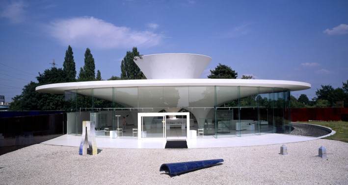 Da Foto zeigt das Museum Keramion.