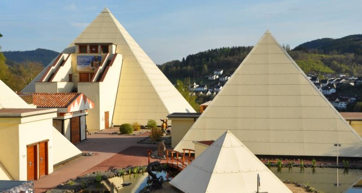 Pyramiden im Galileo-Park