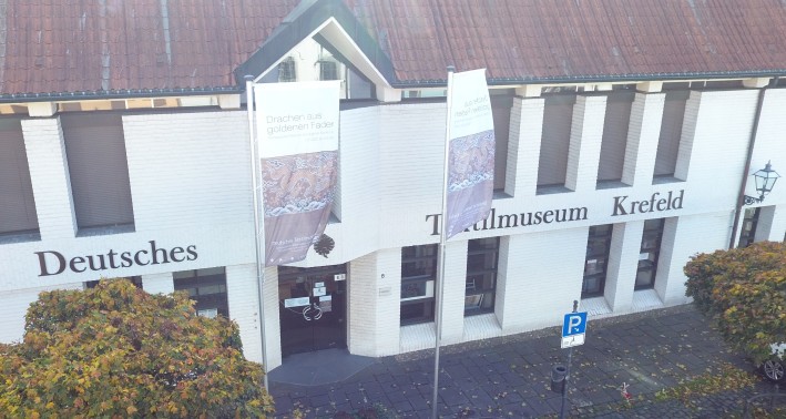 Blick auf das Gebäude