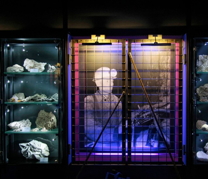Blick auf die Ausstellungsexponate