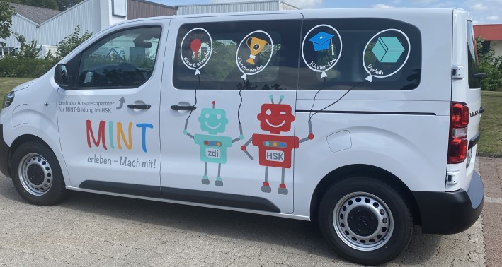 mobiles Schülerlabor mit dem MINT-Mobil