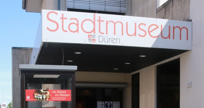 Eingang in das Museum, fotografiert von Heiner Hilger, 2022