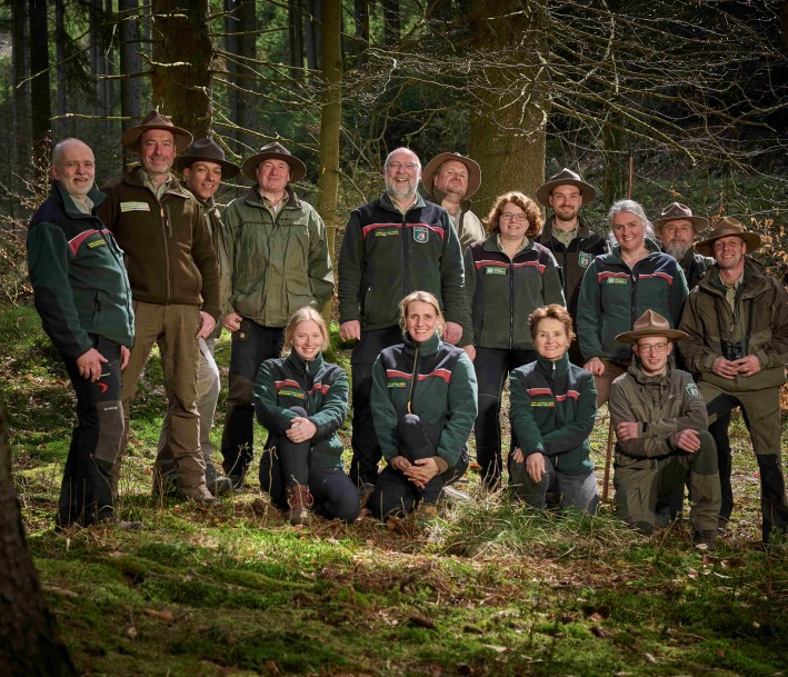 Foto: SPA WET Wald und Holz NRW Unser Team der SPA WET Ranger Südwestfalen und das Waldpädagogische Büro des HSK