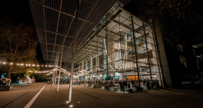 Das Ruhrfestspielhaus am Abend