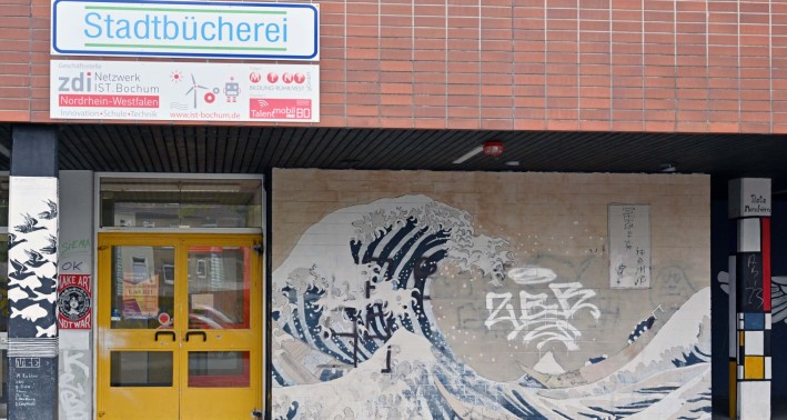 Eingang der Stadtbücherei Bochum Bücherei Gerthe