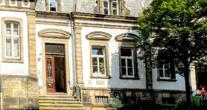 Stadthaus des Lernorts Stadtbücherei Julie Hirschfeld