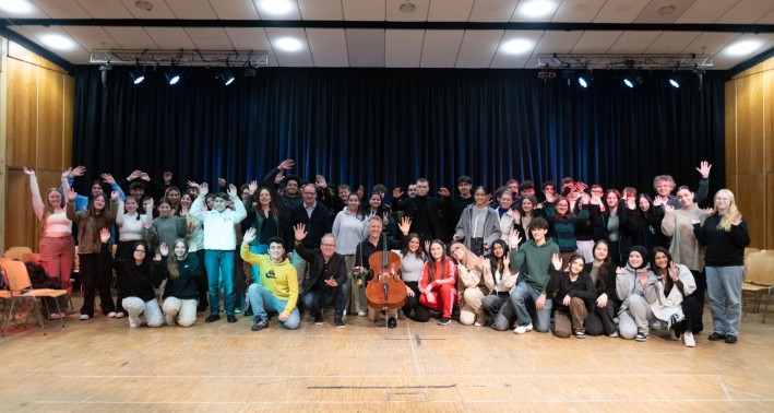 Ein Bild der Philharmoniker*innen des Lernorts Kulturbetriebe Stadt Duisburg: Duisburger Philharmoniker, »klasse.klassik«