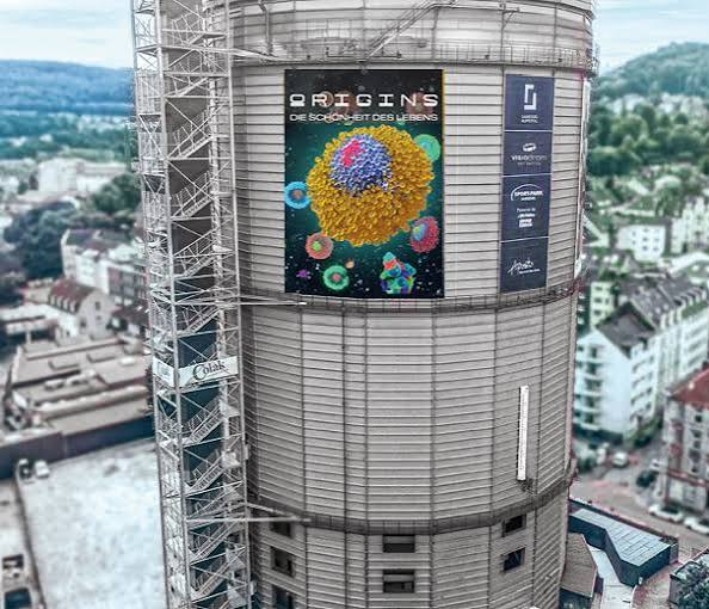 Die Außenansich des Gaskessels des Lernorts Visiodrom im Gaskessel Wuppertal