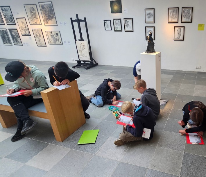 Im Museumsraum der Kunstvermittlung
